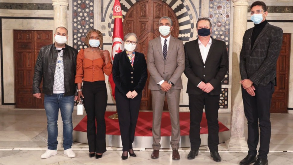 نجلاء بودون تستقبل أيوب الحفناوي و غفران بالخير