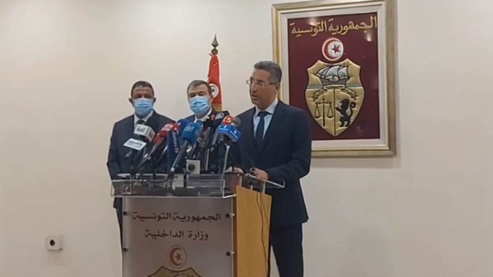 وزير الداخلية : لسنا نحن من اخترنا اللجوء إلى القضاء العسكري لكن..."