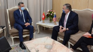 وزير الداخلية يستقبل سفير الولايات المتحدة الأمريكية بتونس
