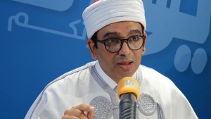 وزير الشؤون الدينية : صلاة عيد الفطر ستقام هذه السنة في المساجد فقط