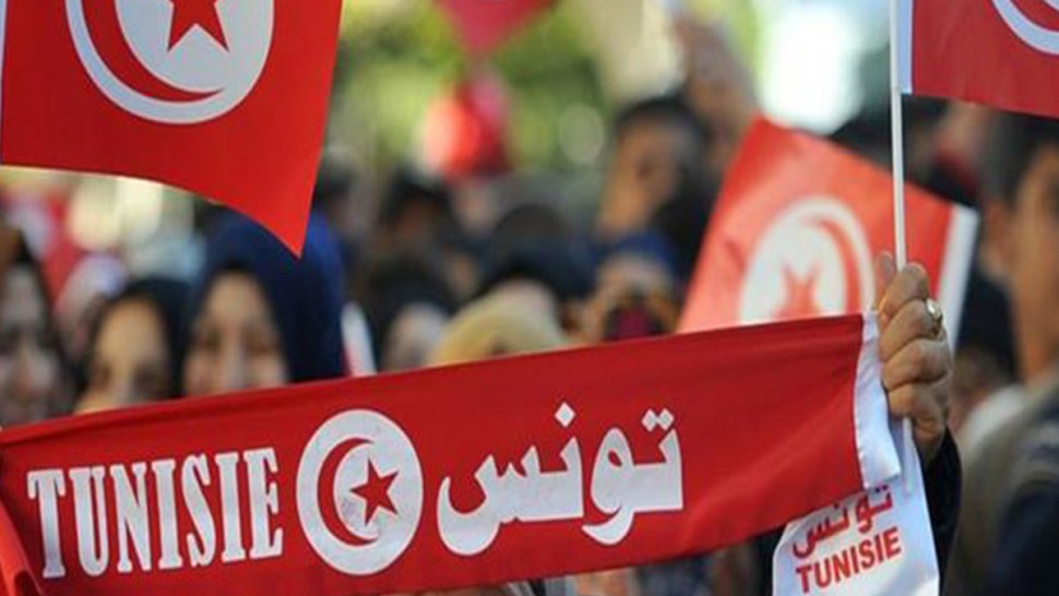 اليوم: مظاهرة شعبية مناهضة لقرارات رئيس الجمهورية بشارع الحبيب بورقيبة بالعاصمة