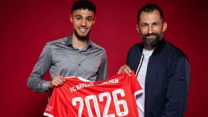 بايرن ميونخ يضم لاعب أياكس المغربي نصير مزراوي