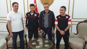 في غياب تام لممثلي وزارة الشباب الرياضة: وفد المنتخب التونسي يصل الى تونس