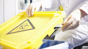 غرفة مؤسسات تجميع ونقل ومعالجة النفايات الطبية الخطرة تعلق أنشطتها