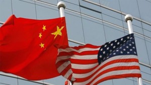 الخارجية الصينية: الولايات المتحدة تحشد القوات لخلق أزمة جديدة في مضيق تايوان