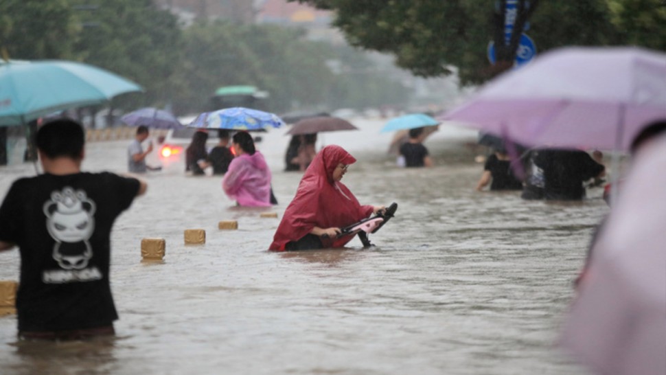 16 قتيلا وعديد المفقودين في فيضانات بشمال غرب الصين