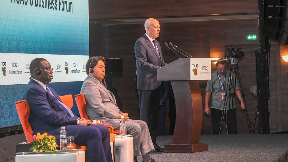 رئيس الجمهورية : الشباب يجب أن يكون في مقدمة الأولويات