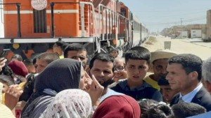 غنوش  : محتجون يوقفون القطار المتجه الى العاصمة