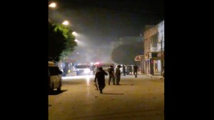 بين حي التضامن وحي الإنطلاقة : تفريق عدد من المحتجين بعد مواجهات مع الأمن