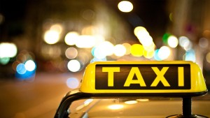 أصحاب سيارات الأجرة تاكسي فردي يحتجون يوم 8 نوفمبر