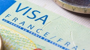 الجرندي: ضرورة توخي فرنسا مزيد من المرونة في إجراءات منح التأشيرة للتونسيين