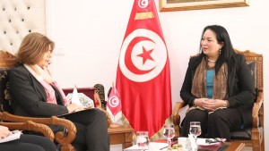 البحث عن طفل مفقود في تونس محور لقاء سفيرة بولونيا بوزيرة الأسرة