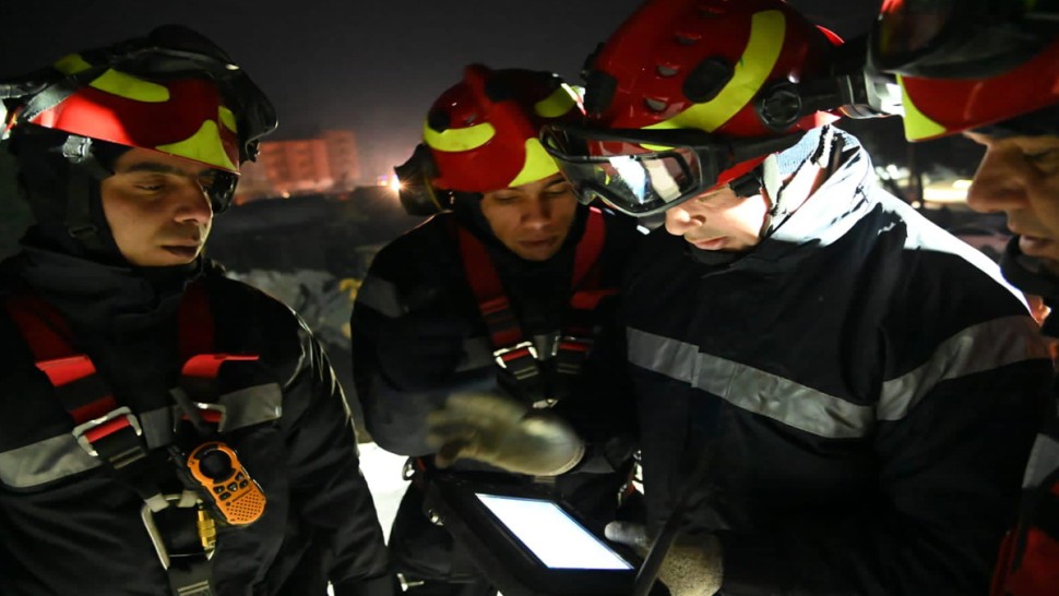 فريق الإغاثة والانقاذ التونسي يتمكن من انتشال 3 جثث لضحايا زلزال تركيا