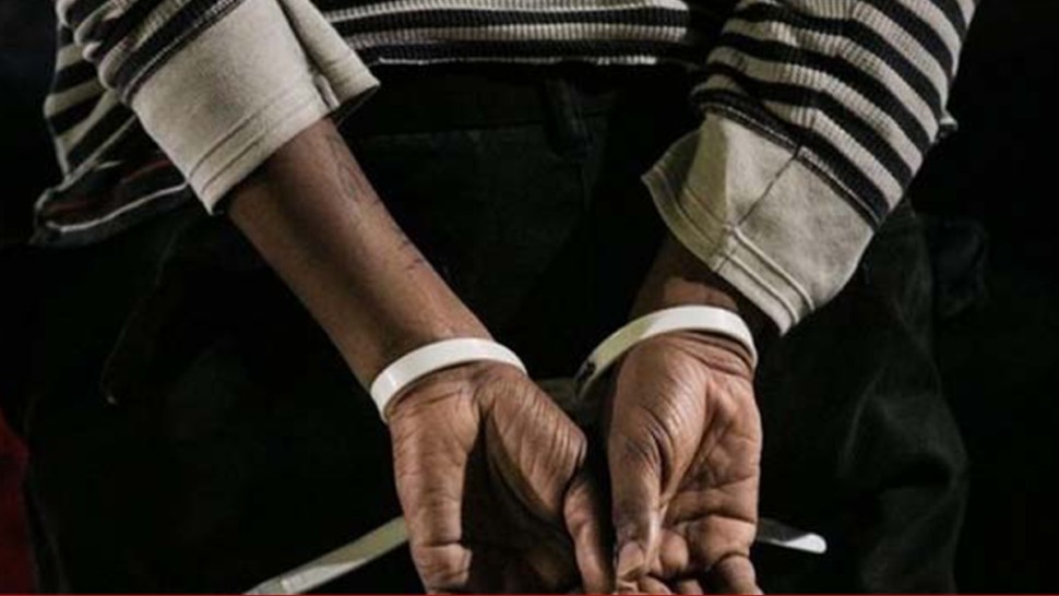 إلقاء القبض على 122 شخصا من جنسيات إفريقيا جنوب الصحراء