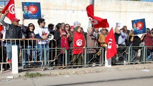 وقفة احتجاجية أمام سجن النساء بمنوبة للمطالبة بإطلاق سراح شيماء عيسى