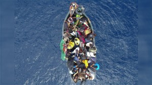 بعد غرق مركبهم قبالة السواحل التونسية..انقاذ 41 مهاجرا