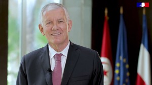 سفير فرنسا: مقتنعون بعدم وجود خطّة بديلة عن اتفاق صندوق النقد لتونس