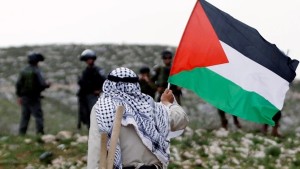 الفلسطينيون يحيون الذكرى 47 ليوم الأرض