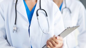 الخليفي: دعوة اطباء عامين الى التكوين للحصول على شهادة في طب العائلة خرق للاتفاق مع الوزارة