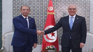 عمار يؤكّد دعم الوزارة لجهود الفاعلين الاقتصاديين لتعزيز العلاقات بين تونس والدول الافريقية