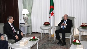 يحلّ بتونس غدا ... وزير الخارجية السوري يصل للجزائر