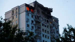 هجوم بطائرات مسيرة يستهدف عدة بنايات في موسكو