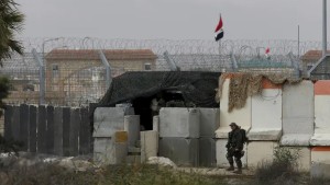 مقتل جنديين اسرائيليين وإصابة اثنين آخرين في هجوم قرب حدود مصر