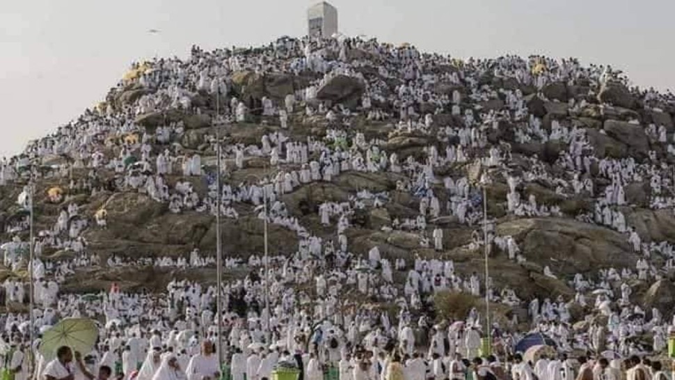 وزير الحج والعمرة السعودي: قرابة مليوني حاج على صعيد عرفات من 150 دولة