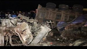 48 قتيلا على الأقل وإصابة العشرات في حادث مرور في كينيا