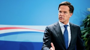انهيار الحكومة الهولندية إثر خلافات بشأن سياسة الهجرة