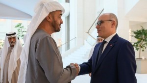 خلال لقائه الرئيس الاماراتي: عمار يؤكد أهمية دعم الاقتصاد التونسي لاستكمال المسار التصحيحي