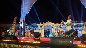 تم ليلة البارحة افتتاح الدورة 40 لمهرجان بنزرت الدولي بعرض العزارة.
