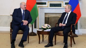 بوتين يلتقي رئيس بيلاروسيا ويؤكد أن هجوم كييف المضاد فشل