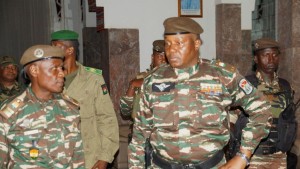 النيجر: المجلس العسكري يحذر من أي تدخل مسلح في بلاده قبل اجتماع ''إيكواس''