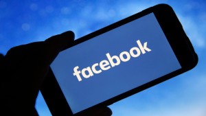 دراسة جديدة: الفيسبوك لا يتسبب في ضرر نفسي للمستخدمين