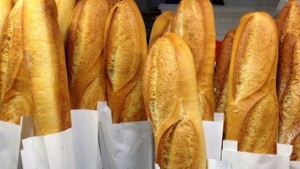 الإدارة الجهوية للتجارة بصفاقس: الخبز المدعم متوفر بصفة عادية