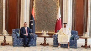 أمير قطر يستقبل رئيس الحكومة الليبية في الدوحة
