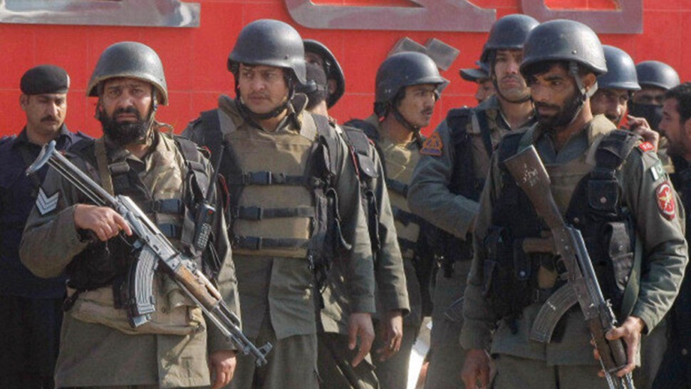 باكستان: مصرع 8 أشخاص بانفجار قذيفة هاون داخل منزل