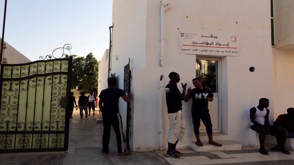 تطاوين : مهاجرون من جنوب الصحراء يحاولون الفرار من مبيت