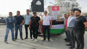 سوسة: أعوان ديوان البحرية يتبرعون ب1 طنّ من المساعدات للشعب الفلسطيني