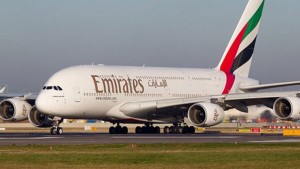 طيران الإمارات تعلق رحلاتها من وإلى تل أبيب حتى 30 نوفمبر