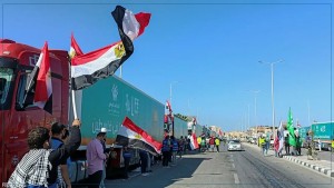 معبر رفح: عبور 3 شاحنات وقود إلى الجانب الفلسطيني