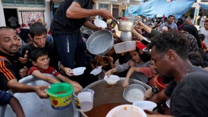 برنامج الغذاء العالمي: ما يقارب 2.2 مليون شخص بغزة بحاجة لمساعدات