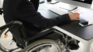 قبل موفى 2024: بطاقة ذكية للإعاقة ومنصة رقمية خاصة بذوي الإعاقة