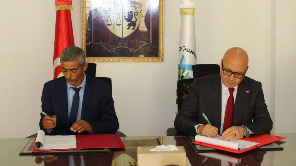 توقيع اتفاقية شراكة بين وزارة الفلاحة وشركة أهلية بزغوان
