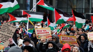 بروكسيل: نحو تسعة آلاف مشارك في مسيرة "العدالة من أجل فلسطين"