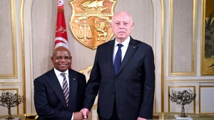 رئيس الجمهورية يوجه دعوة لرئيس جنوب إفريقيا لزيارة تونس