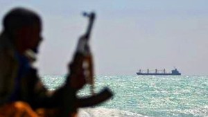 الجيش الأمريكي: الحوثيون يطلقون صواريخ على سفينة في البحر الأحمر