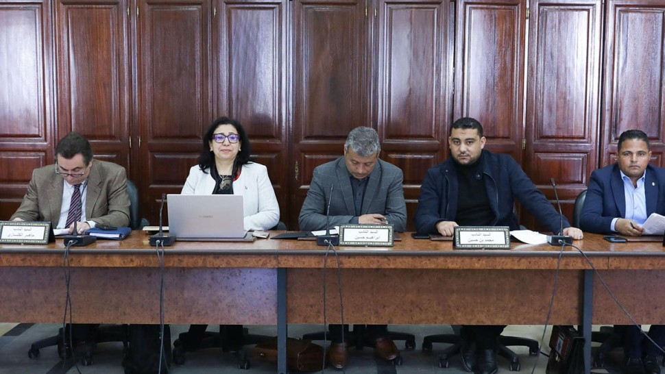 لجنة المالية تشرع في النظر في مشروع قانون يتعلق بمكافحة الإقصاء المالي
