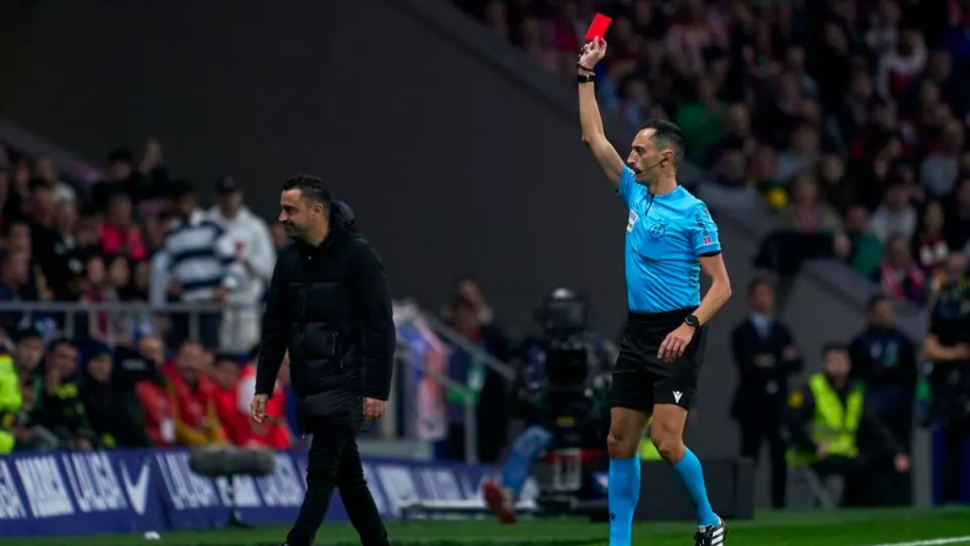 xavi red card